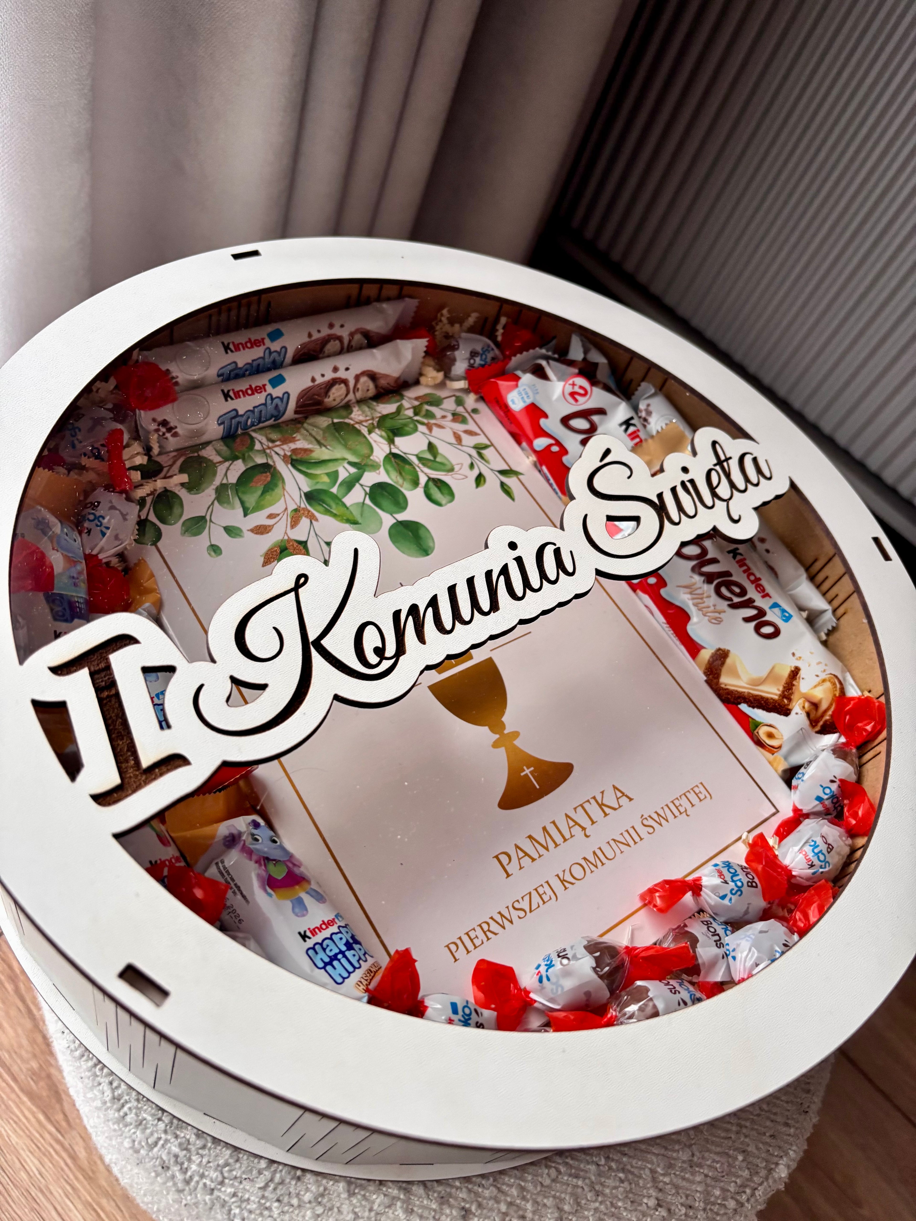 Box prezentowy na I Komunię Świętą 33cm